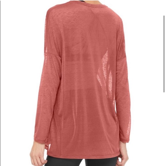 ALO Yoga Arrow Oversized Long Sleeve Top - Picture 3 of 7